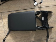 podłokietnik Tiguan II jak nowy