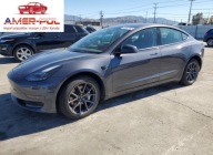 Tesla Model 3 2023 Elektryczny 283KM