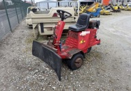 Podgarniacz obornika paszy spychacz