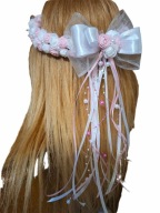 WIANEK KOMUNIJNY BIAŁO JASNORÓŻOWY Z PEREŁKAMI I KOKARDKA