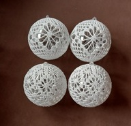 BOMBKI SZYDEŁKOWE RĘCZNIE ROBIONE BIAŁE RĘKODZIEŁO