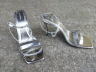 RESERVED nr 40 srebne eleganckie sandały na szpilce nowe