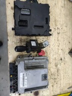 Renault Master III Komputer / Zestaw Startowy ECU 0281030577