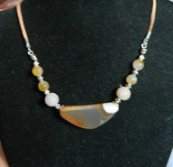 Kremowe agaty, piękny naszyjnik, kolia i kolczyki, zestaw biżuterii