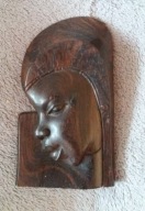 Głowa drewniana, niestojąca z możliwością powieszenia (drzewo afrykańskie)