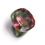 Aleksandryt 16 x 16 mm różowo-zielony, zmienny 3,3g