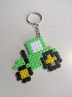 Brelok z koralików HAMA handmade traktor ciągnik