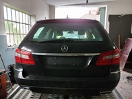 Mercedes e klasa w 212 klapa tył kompletna z lampami elektryczna 197U