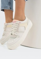 Stradivarius mega modne buty sportowe AF1