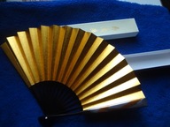 Japonia Zabytkowy składany, ręcznie malowany wachlarz – Złoto lub srebro