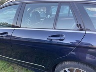 Mercedes w204 drzwi lewy tył 890 tylne lewe kombi