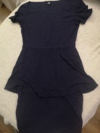 Sukienka z baskinką