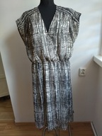 SUKIENKA SZYFON NA PODSZEWCE, 48-52