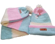 Ciepły, pastelowy komplet z pomponami - czapka i szalik, wegański, handmade
