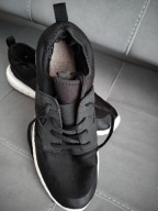 Vty Buty męskie 42 sportowe otulające czarne oddychające wkł27