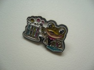 METALOWA EMALIOWANA PIN PRZYPINKA ŻABA ŻABKA NAUKOWIEC