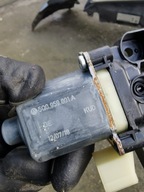 VW TIGUAN II SILNICZEK SZYBY 5Q0959801A