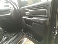 POSZYCIE PROGU SŁUPEK A OSŁONA DODGE RAM 2019-