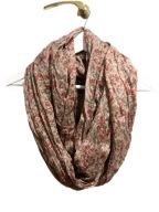 chusta apaszka kwiaty różowa beżowa kwiatki komin