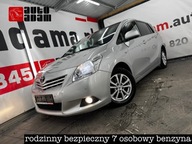 Toyota Verso duze rodzinne 7osobowe przestronne auto w benzynie i automac