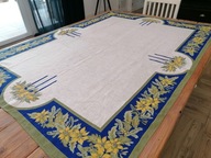 LNIANY ŚWIĄTECZNY OBRUS ŚWIECE STROIKI GWIAZDA BETLEJEMSKA 176 x 132