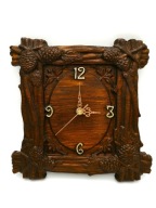 Drewniany zegar ścienny styl rustykalny, kwadratowy zegar. Dwa kolory