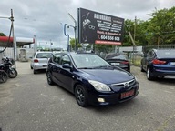Hyundai i30 1.6 CRDI 90 KM, Klimatyzacja, Grzane