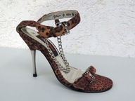 Na metalowej szpilce *GRACELAND* roz 36