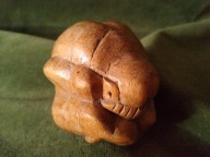 Drewniana rzeźba - Płaczący mężczyzna