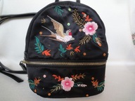 TOPSHOP mały ozdobny plecaczek