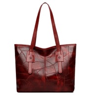 Pojemna torebka na ramię ze eko skóry