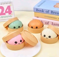 DUŻY PIERÓG GNIOTEK ANTYSTRESOWY PIEROŻEK DUMPLING ŚCISKACZ MYSTERY SQUISHY