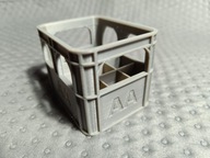 Pojemnik jak z PRL-u na baterie AA lub AAA