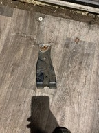 Mocowanie błotnika prawe PASSAT B6 3C0821142