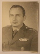 ŻOŁNIERZ, WOJSKOWY - CIEKAWE ZDJĘCIE