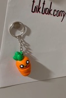 Brelok 3D – słodka marchewka z oczkami