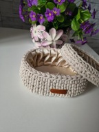 Eleganckie Owalne Puzderko z Satyną – Polskie Rękodzieło