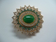 ELEGANCKA BROSZKA ROZETA Z CYRKONIAMI