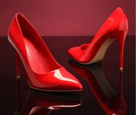 CZÓŁENKA SZPILKI SEXY CZERWONE LAKIEROWANE 11,5CM roz. 43