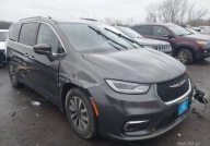 Chrysler Pacifica 2021 CHRYSLER PACIFICA automat 3,6L KUPIONY w transpor