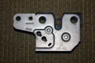 VW POLO ZAMEK MASKI POKRYWY SILNIKA 6Q0823509K