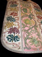 Piękny, haftowany ORNAT w typie rzymskim.