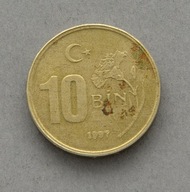 TURCJA 10 000 LIR 1997 NAPIS NA OBRZEŻU "TURKIYE CUMHURIYETI"