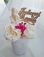 Wieczny bukiet dla Mamy bukiet ze świeczek sojowych z sercami na Dzień Mamy