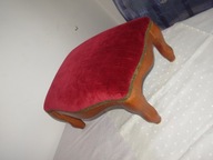 UROCZO ŚLICZNY ELEGANCKI PODNÓŻEK