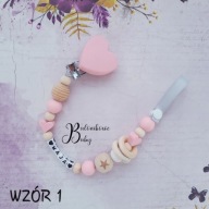 Zawieszka do smoczka z imieniem drewniana silikonowa