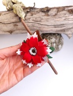 Rękodzieło – skórzana spinka do włosów z kwiatem czerwono-białym
