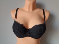 Śliczny biustonosz usztywniany Nipplex 75C