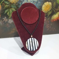 Naszyjnik z masy perłowej| Czarny | 40 cm | Duży okrągły wisior