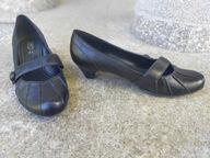 B&CO nr 41 wygodne czarne czółenka na słupku skóra nowe